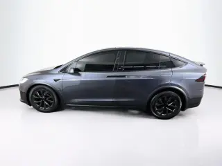 Tesla Model X 2023 AWD Standard Range 4dr SUV