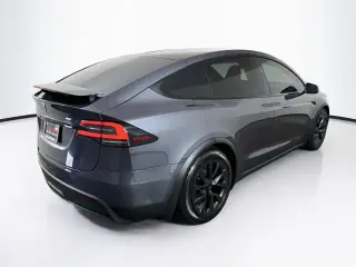Tesla Model X 2023 AWD Standard Range 4dr SUV