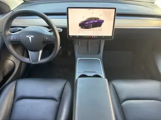 Tesla Model Y 2022 AWD Long Range 4dr Crossover