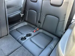Tesla Model Y 2022 AWD Long Range 4dr Crossover