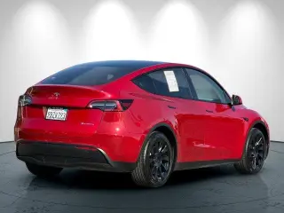 Tesla Model Y 2022 AWD Long Range 4dr Crossover