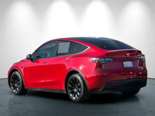 Tesla Model Y 2022 AWD Long Range 4dr Crossover