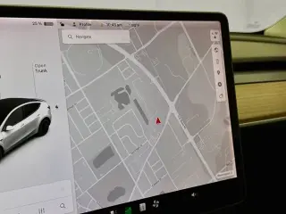 Tesla Model Y 2020 AWD Performance 4dr Crossover