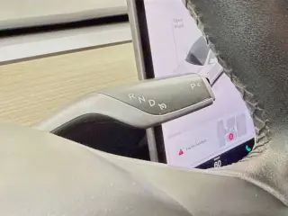 Tesla Model Y 2020 AWD Performance 4dr Crossover