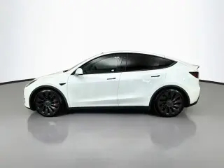 Tesla Model Y 2020 AWD Performance 4dr Crossover