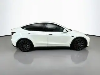 Tesla Model Y 2020 AWD Performance 4dr Crossover