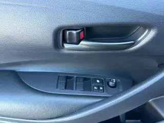 Toyota Corolla 2024 LE 4dr Sedán