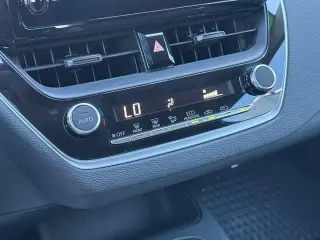 Toyota Corolla 2024 LE 4dr Sedán