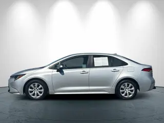 Toyota Corolla 2024 LE 4dr Sedán