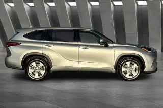 Toyota Highlander 2021 LE 4dr SUV