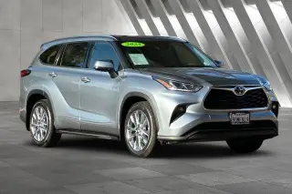 Toyota Highlander 2023 AWD Limited 4dr SUV