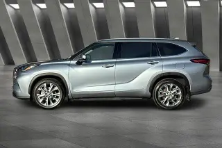 Toyota Highlander 2023 AWD Limited 4dr SUV