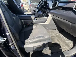 Toyota Tundra 2023 4x4 SR5 4dr CrewMax Cab Pickup SB