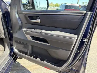 Toyota Tundra 2023 4x4 SR5 4dr CrewMax Cab Pickup SB