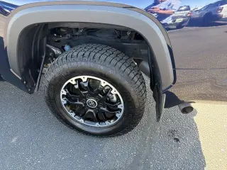 Toyota Tundra 2023 4x4 SR5 4dr CrewMax Cab Pickup SB