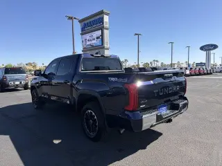 Toyota Tundra 2023 4x4 SR5 4dr CrewMax Cab Pickup SB