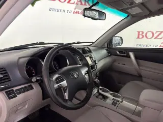 Toyota Highlander 2013 SE 4 SUV