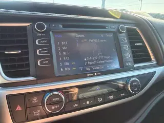 Toyota Highlander 2015 XLE 4dr SUV