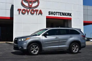 Toyota Highlander 2016 AWD LE 4dr SUV