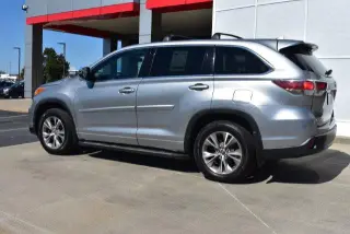 Toyota Highlander 2016 AWD LE 4dr SUV