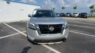 Nissan Pathfinder 2024 SL 4 SUV