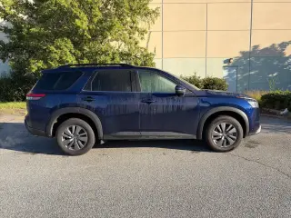 Nissan Pathfinder 2025 SV 4 SUV