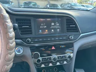 Hyundai ELANTRA 2020 Value Edition Sedán 4 puertas