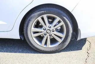 Hyundai ELANTRA 2018 Edición Valor 4dr Sedán (EE.UU.)