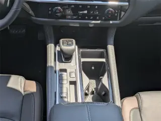 Nissan Pathfinder 2025 Platinum SUV 4 puertas