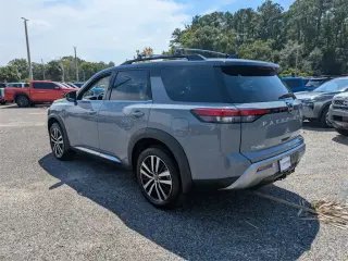 Nissan Pathfinder 2025 Platinum SUV 4 puertas