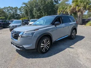 Nissan Pathfinder 2025 Platinum SUV 4 puertas