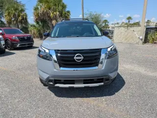 Nissan Pathfinder 2025 Platinum SUV 4 puertas