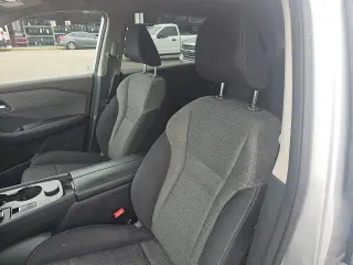 Nissan Rogue 2022 AWD SV 4dr Crossover
