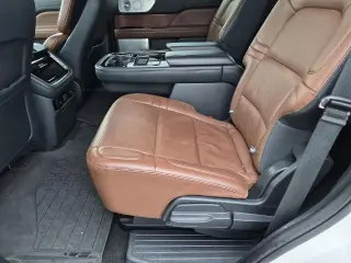 Lincoln Navigator 2023 4x2 Reserve 4dr SUV