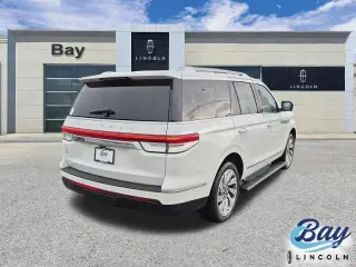 Lincoln Navigator 2023 4x2 Reserve 4dr SUV