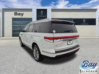 Lincoln Navigator 2023 4x2 Reserve 4dr SUV
