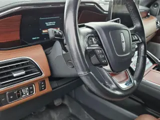 Lincoln Navigator 2023 4x2 Reserve 4dr SUV