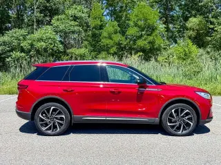 Lincoln Corsair 2023 AWD Reserve 4dr SUV