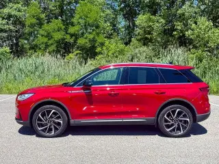 Lincoln Corsair 2023 AWD Reserve 4dr SUV