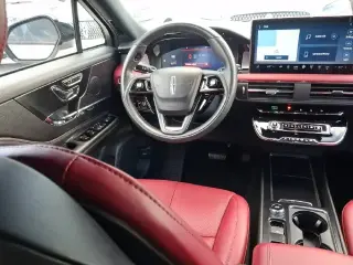 Lincoln Corsair 2023 Reserve 4 SUV