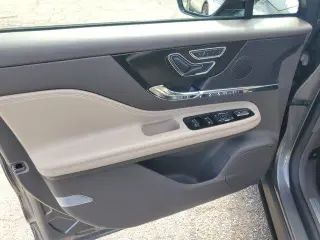 Lincoln Corsair 2024 AWD Premiere 4dr SUV