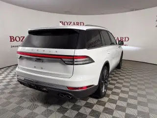 Lincoln Aviator 2023 AWD Reserve 4dr SUV