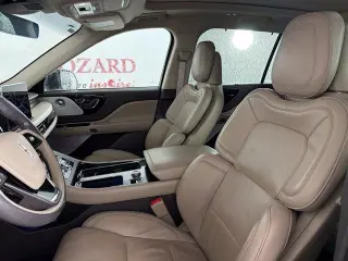 Lincoln Aviator 2023 AWD Reserve 4dr SUV