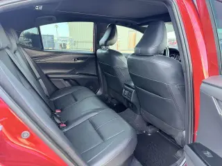 Toyota Camry 2025 SE 4dr Sedán