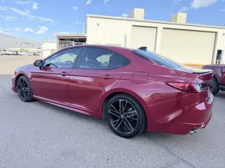 Toyota Camry 2025 SE 4dr Sedán