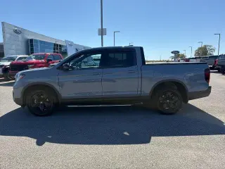 Honda Ridgeline 2022 AWD Black Edition 4dr Crew Cab 5.3 ft. SB