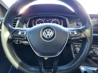 Volkswagen Jetta 2019 SEL 4dr Sedán