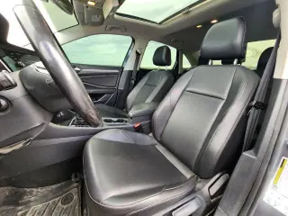 Volkswagen Jetta 2019 SEL 4dr Sedán