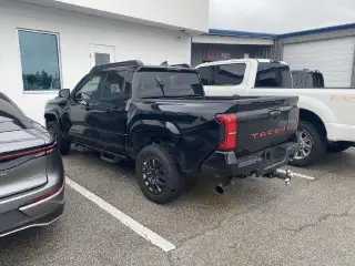 Toyota Tacoma 2025 4x2 SR5 4dr Double Cab 5.0 ft SB