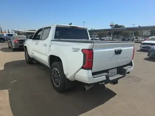 Toyota Tacoma 2024 4x2 TRD Sport 4dr Double Cab 5.0 ft SB